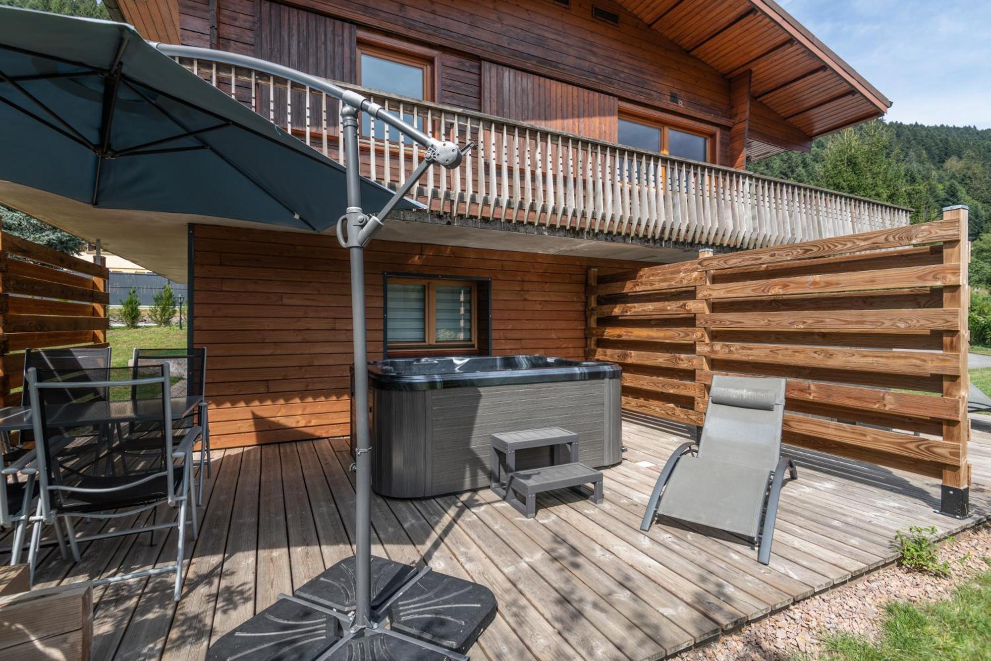 Chalets Du Bouchot & Jacuzzi Privatif Proximite Gerardmer & La Bresse Rochesson Eksteriør bilde